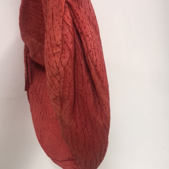 Benelli & me Hobo Leather Bag - Picture 5 of 10